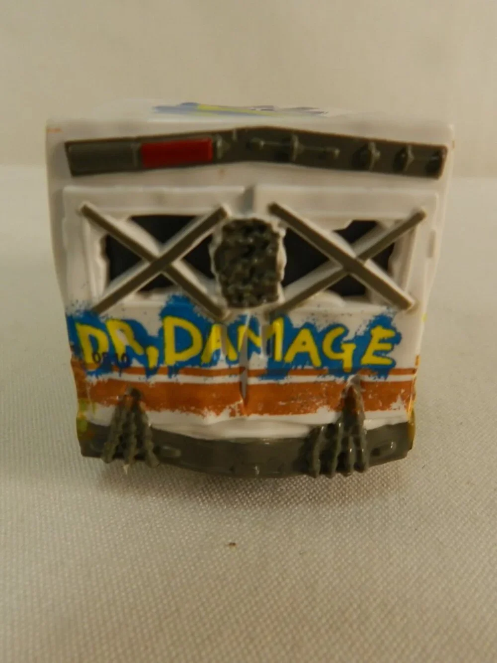 Rambulance Dr. Damage car Die Cast 3.5